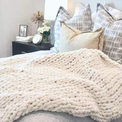 Luna Knit Blanket