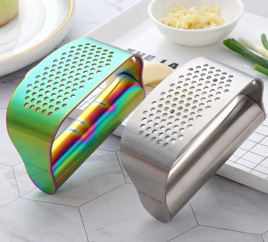 Paislee Garlic Crusher