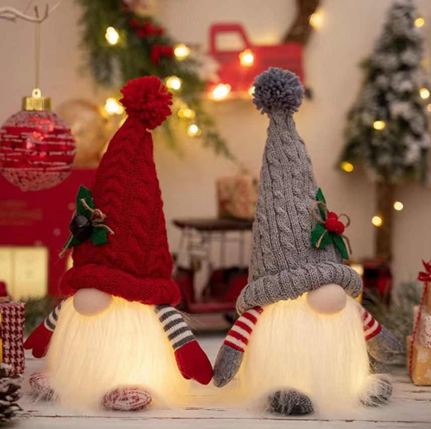 Knitted Christmas Gnomes